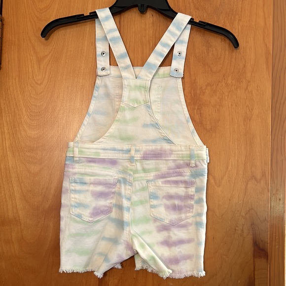 Little girls suspender shorts - Picture 4 of 7